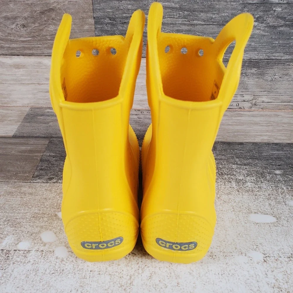 Crocs Handle It Kids Rain Boots Sz 9 C9 Yellow Rubber Slip On Round Toe Ankle‎